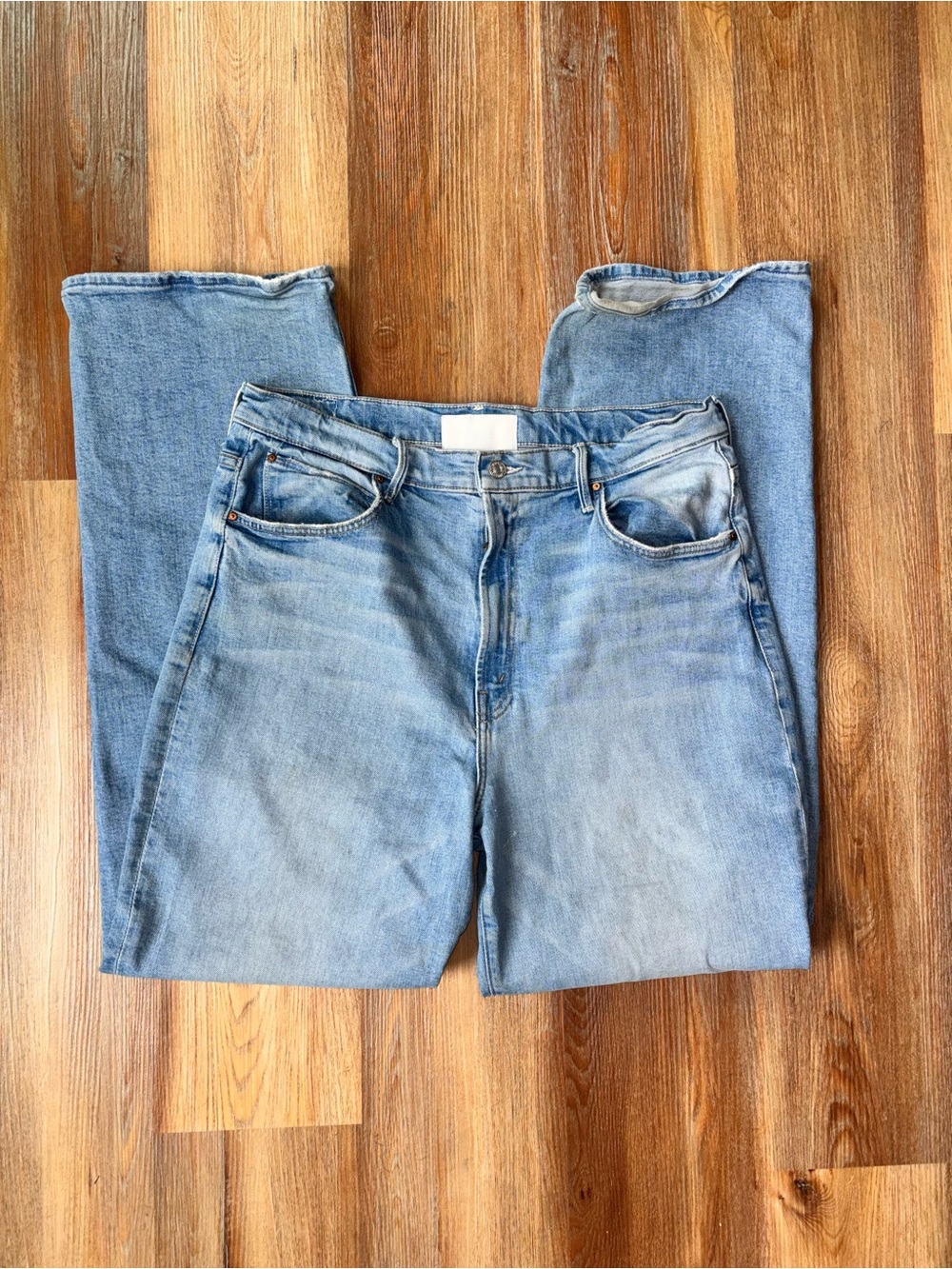 Mother Spitfire Sneak in I Confess Jeans Size 32